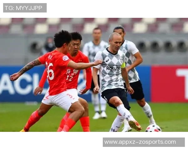 斯波指出双方球员对场地状况不满工作人员确认场地条件明显不合格